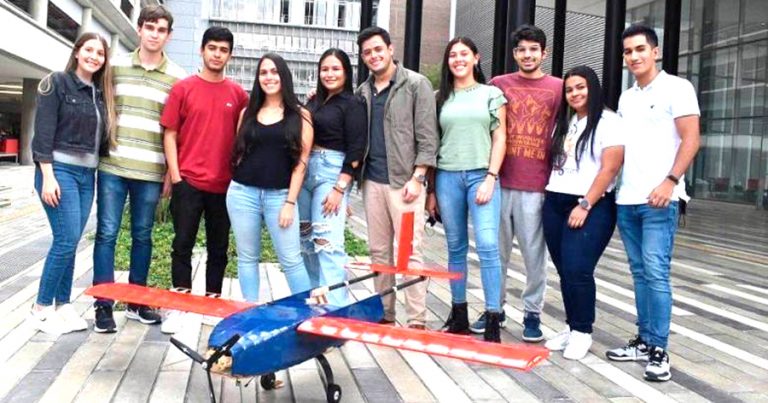 Estudiantes de la UPB buscan financiación para viajar a Mundial de drones en Estados Unidos